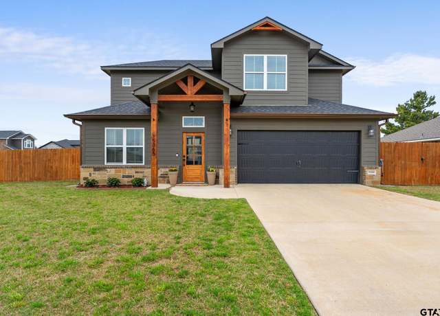 Property at 15365 Spring Oaks Dr, Lindale, TX 75771, 4 beds, 2.5 baths