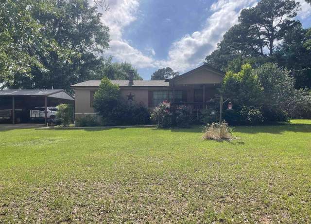 Property at 12355 S Fm 747, Jacksonville, TX 75766, 3 beds, 2 baths