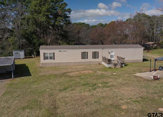 Property at 2626 Oak Trail Shrs, Chandler, TX 75758, 3 beds, 2 baths