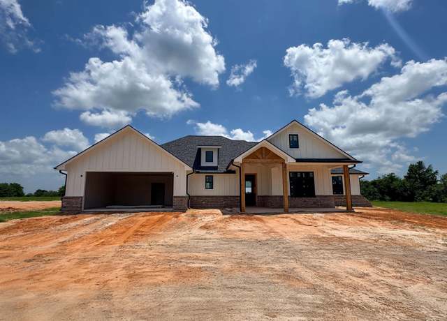 Property at 15662 County Road 436, Lindale, TX 75771, 4 beds, 2 baths