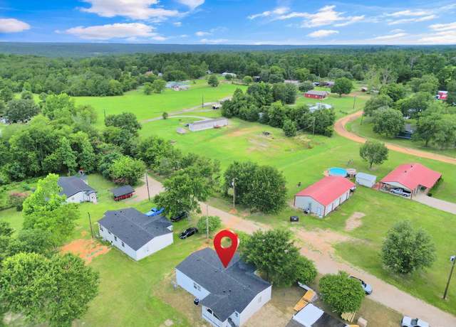 Property at 441 N Hill, Tyler, TX 75706, 3 beds, 2 baths
