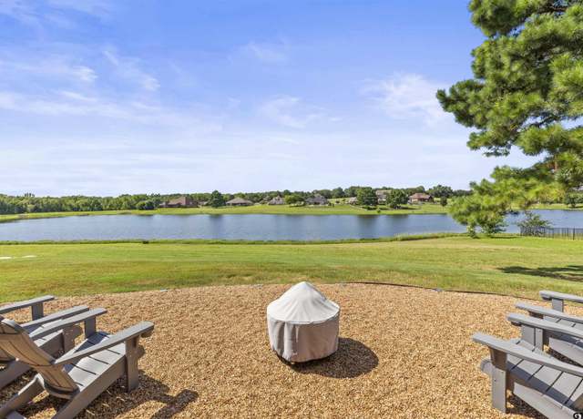 Property at 23630 Champion Dr, Lindale, TX 75771, 3 beds, 2.5 baths