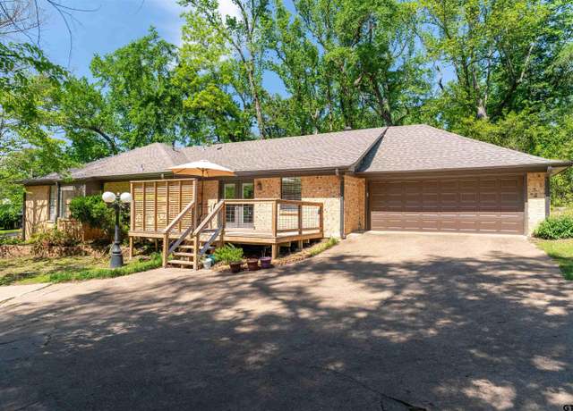 Property at 1720 Merrill Dr, Tyler, TX 75701, 3 beds, 2 baths