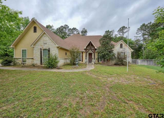 Property at 12170 Copper Ct, Lindale, TX 75706, 4 beds, 2.5 baths