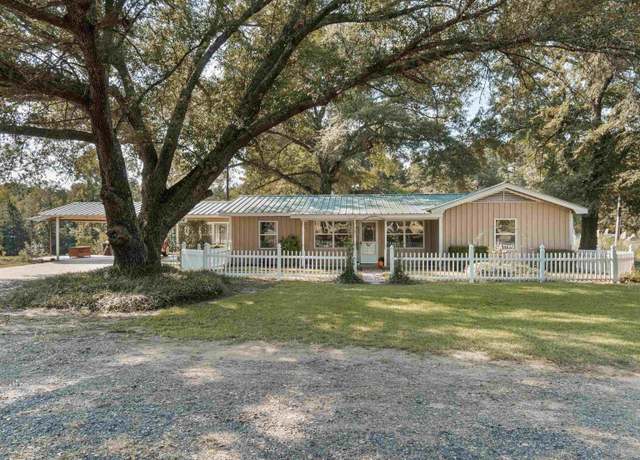 Property at 1017 Pheasant Rd, Gilmer, TX 75644, 3 beds, 1 bath