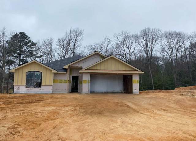 Property at 16422 Crossing Cir, Lindale, TX 75771, 3 beds, 2 baths