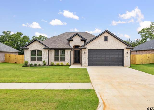 Property at 231 August Dr, Bullard, TX 75757, 4 beds, 2.5 baths