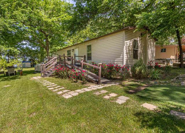 Property at 5545 Country Ests, Tyler, TX 75708, 3 beds, 2 baths