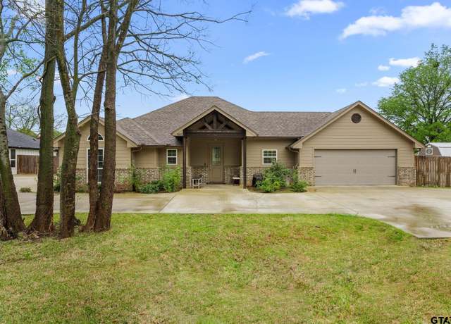Property at 607 Main St, Bullard, TX 75757, 3 beds, 2 baths