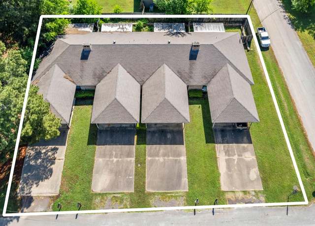 Property at 500-506 Pine Burr Ln, Kilgore, TX 75662, 8 beds, 8 baths