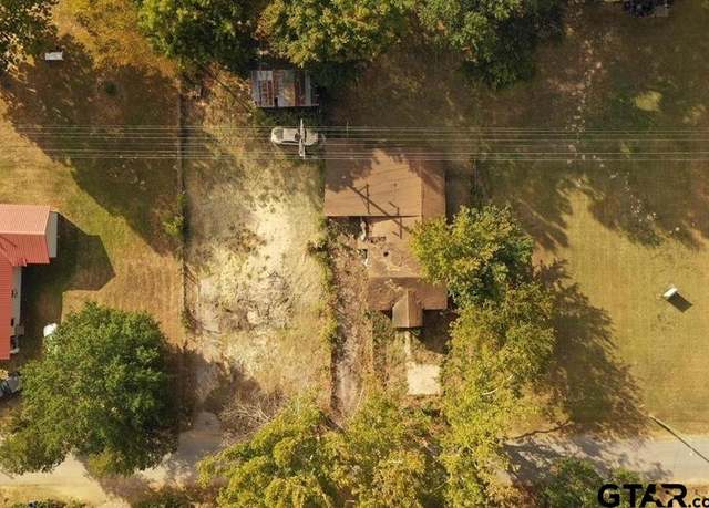 Property at 405 Goodson St, Mineola, TX 75773