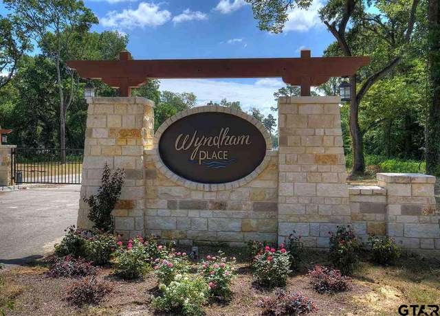 Property at 20580 Wyndham Dr, Chandler, TX 75758