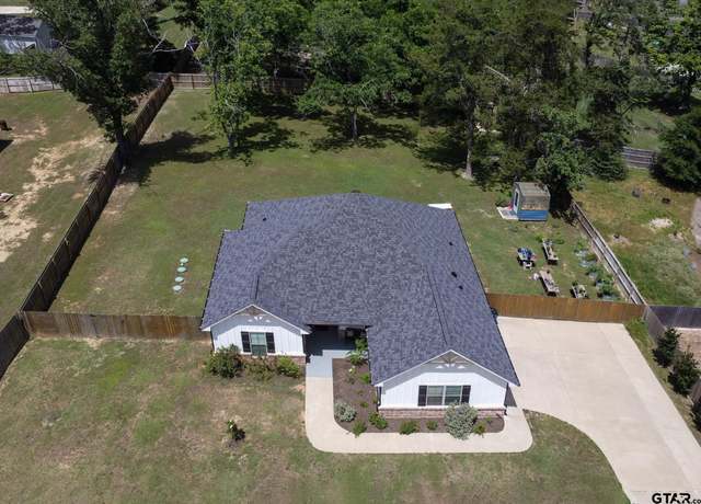 Property at 15807 Avery Ln, Lindale, TX 75771, 4 beds, 2 baths