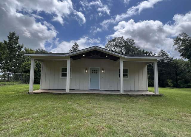 Property at 180 Lovers Ln, Alto, TX 75925, 2 beds, 2 baths