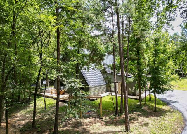 Property at 15683 Cr 472, Tyler, TX 75706, 3 beds, 2.5 baths