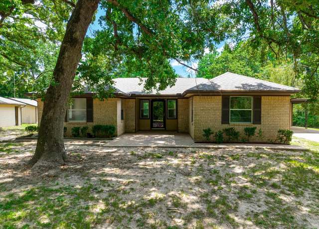 Property at 302 An County Road 3914, Palestine, TX 75801, 3 beds, 2 baths
