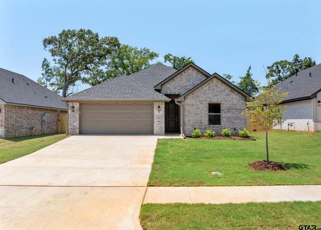 Property at 2245 Dogwood Park Blvd, Tyler, TX 75707, 3 beds, 2 baths