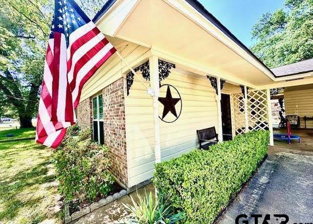 Property at 2637 Amy Ln, Tyler, TX 75701, 3 beds, 2 baths