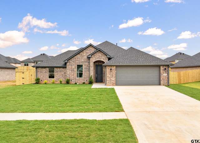 Property at 216 August Dr, Bullard, TX 75757, 4 beds, 2 baths