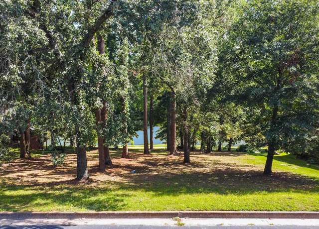 Property at 3107 Lake Vista Cir, Tyler, TX 75707
