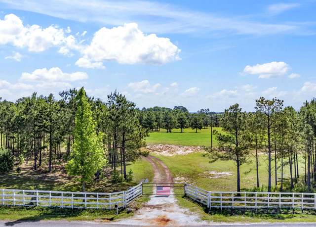Property at 3682 County Road 4501, Jacksonville, TX 75766, 2 beds, 2.5 baths