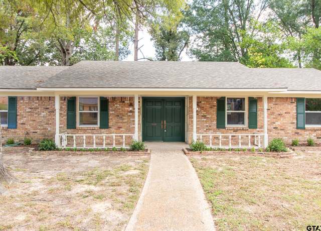 Property at 3404 S Cameron Ave, Tyler, TX 75701, 3 beds, 2 baths