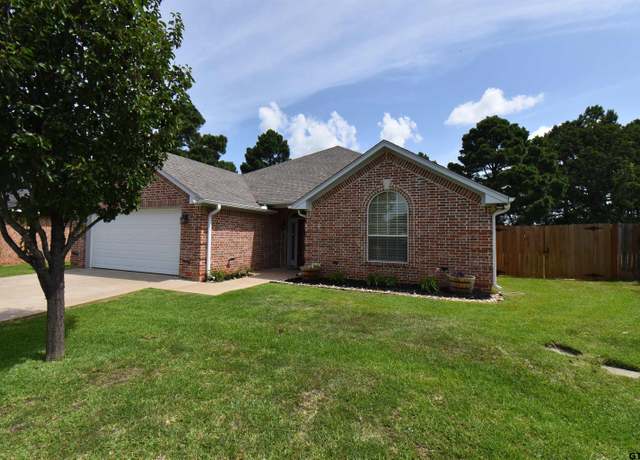 Property at 413 Maggie Cir, Flint, TX 75762, 3 beds, 2 baths