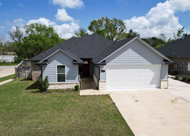 Property at 2001 Jason Dr, Whitehouse, TX 75791, 3 beds, 2 baths