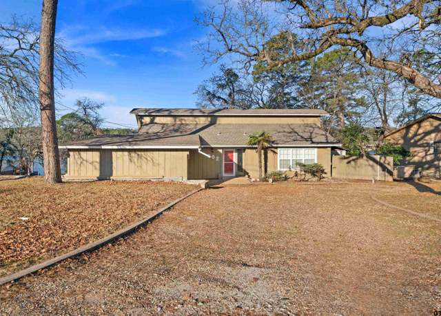 Property at 302 Harmony Ln, Hideaway, TX 75771, 3 beds, 3 baths