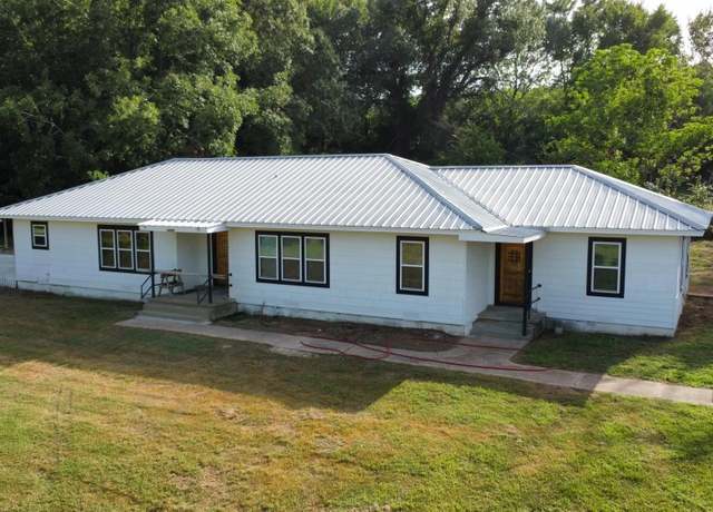Property at 13769 County Road 431, Tyler, TX 75706, 4 beds, 2 baths