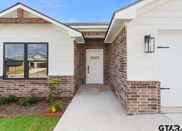 Property at 16414 Crossing Cir, Lindale, TX 75771, 3 beds, 2 baths