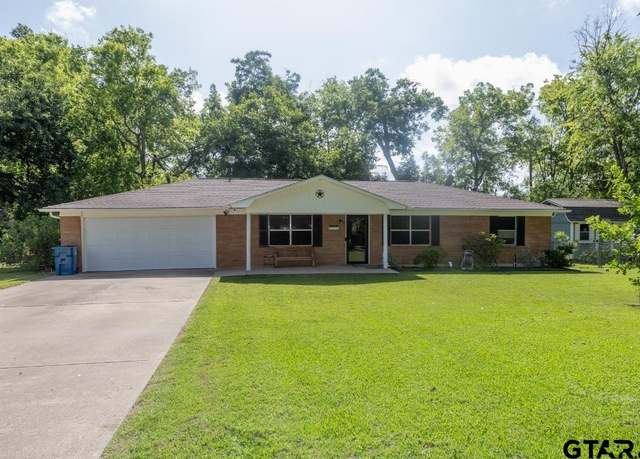 Property at 414 Loving St, Chandler, TX 75758, 3 beds, 2 baths