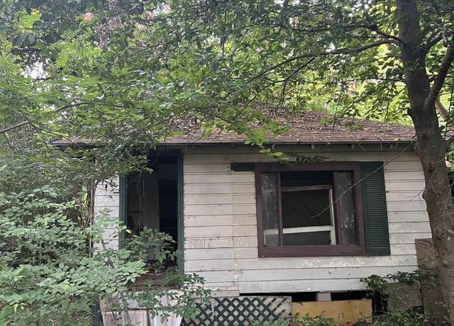 Property at 17246 Hillside Dr, Flint, TX 75762, 2 beds, 1 bath