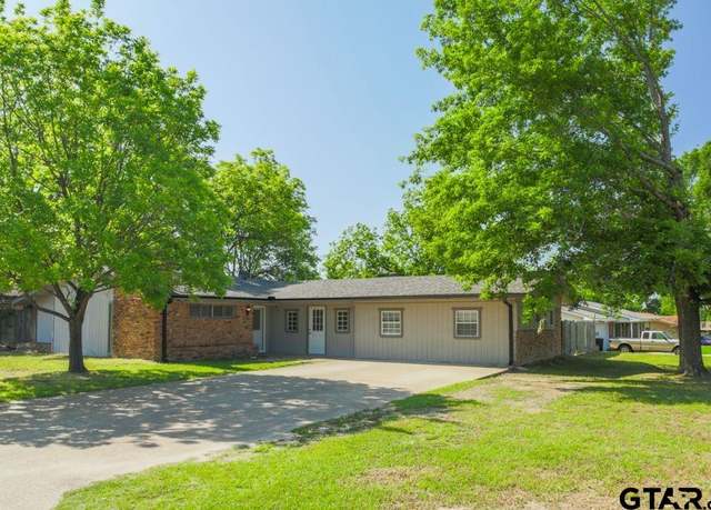 Property at 12595 Oneall St, Tyler, TX 75704, 3 beds, 2 baths