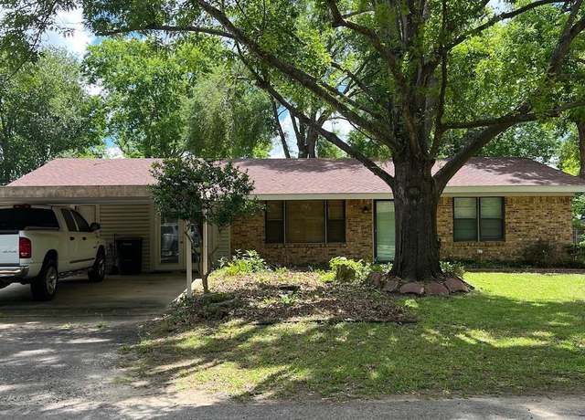 Property at 320 Bowers St, Lindale, TX 75771, 2 beds, 1 bath