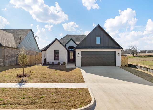Property at 167 Sides Blvd, Bullard, TX 75757, 4 beds, 2.5 baths