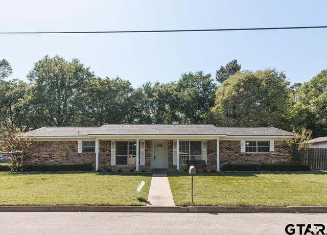 Property at 8105 Jewell Ln, Tyler, TX 75703, 3 beds, 2 baths