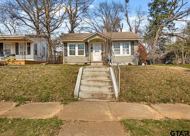Property at 1115 W 2nd St, Tyler, TX 75701, 2 beds, 2 baths