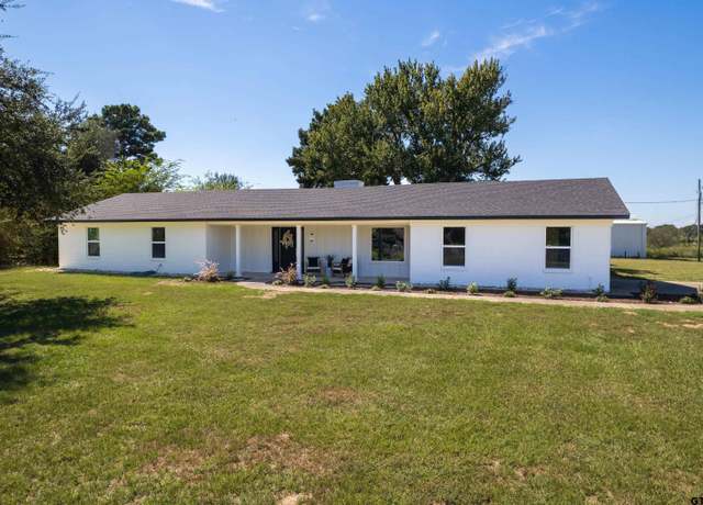 Property at 1016 S Walnut St, Winnsboro, TX 75494, 3 beds, 2 baths