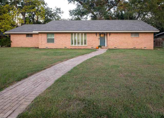 Property at 3404 Silverwood Dr, Tyler, TX 75701, 2 beds, 2 baths
