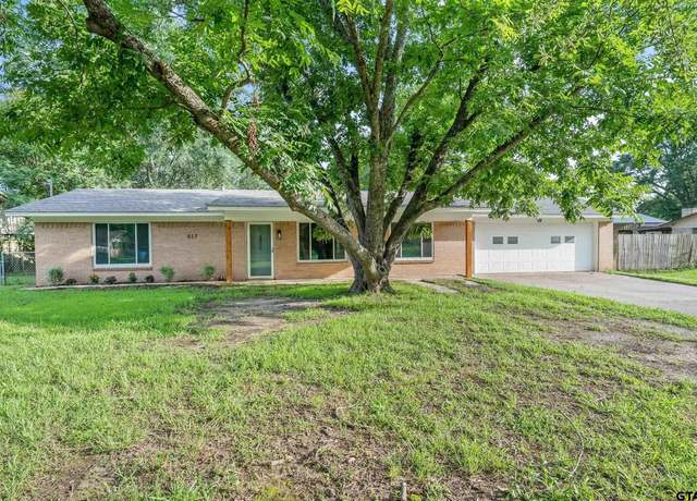 Property at 417 Polly St, Bullard, TX 75757, 3 beds, 2 baths