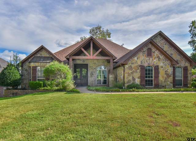 Property at 1326 Hermitage Ct, Tyler, TX 75703, 4 beds, 3.5 baths