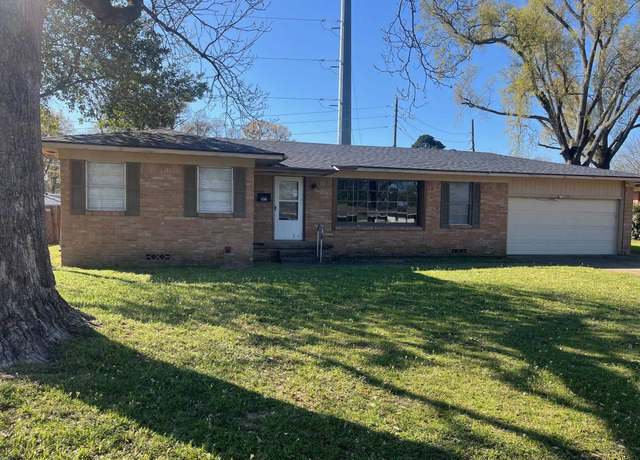 Property at 3027 Brentwood Dr, Tyler, TX 75701, 2 beds, 1.5 baths