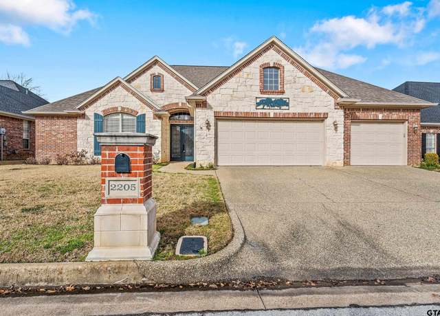 Property at 2205 Dover Ln, Tyler, TX 75703, 3 beds, 2.5 baths