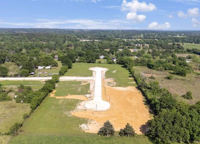 Property at 107 W Teal Dr, Troup, TX 75789