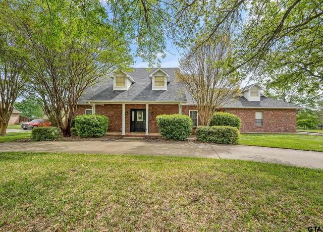 Property at 15050 Boaz Ln, Lindale, TX 75771, 3 beds, 2 baths