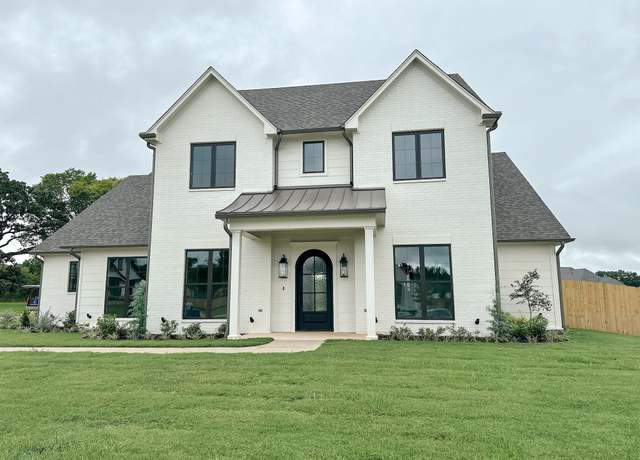 Property at 422 Cromwell St, Bullard, TX 75757, 4 beds, 3.5 baths