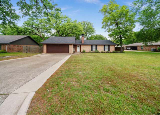 Property at 3502 Holly Ln, Flint, TX 75762, 3 beds, 2 baths