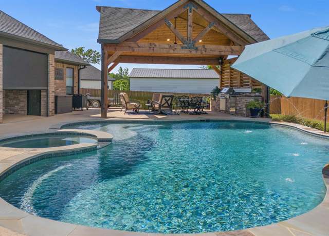 Property at 21562 Castle Rock Cir, Bullard, TX 75757, 4 beds, 2 baths