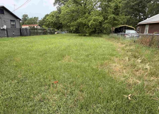 Property at 2120 N Gaston Ave, Tyler, TX 75706